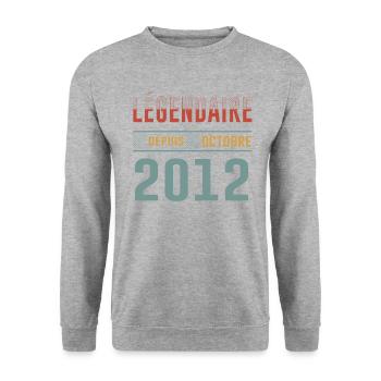 Légendaire Depuis Octobre 2012 Anniversaire - Sweat-shirt Unisexe - gris chiné - Devant - Alina (178cm) & Michal (187cm)