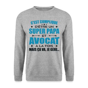 Super Papa und Anwalt - Humor Beruf Avocado Geschenk - Unisex Pullover - Weißgrau meliert - Vorne - Alina (178cm) & Michal (187cm)