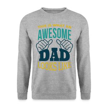 So sieht ein toller Papa aus Tshirt Spruch - Unisex Pullover - Weißgrau meliert - Vorne - Alina (178cm) & Michal (187cm)