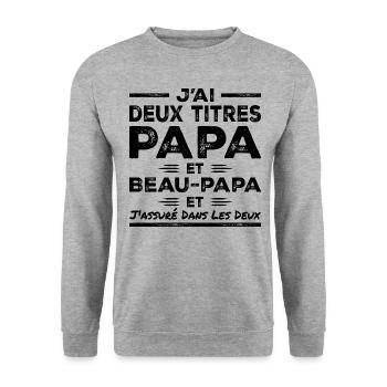 Ich habe zwei Titel: Papa und Stiefvater - Unisex Pullover - Weißgrau meliert - Vorne - Alina (178cm) & Michal (187cm)