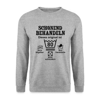 Schonend Behandeln Geschenk zum 80. Geburtstag - Unisex Pullover - Weißgrau meliert - Vorne - Alina (178cm) & Michal (187cm)