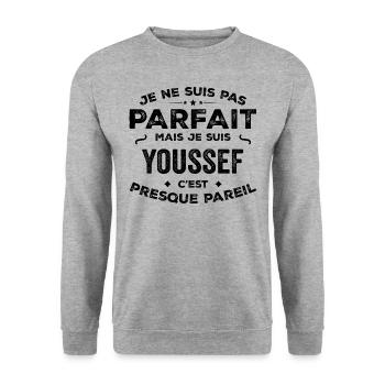 Youssef – Un Prénom, Une Légende Drôle et Fière - Sweat-shirt Unisexe - gris chiné - Devant - Alina (178cm) & Michal (187cm)
