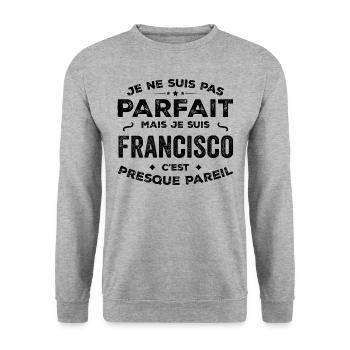 Francisco – ein Vorname, eine lustige und stolze Legende - Unisex Pullover - Weißgrau meliert - Vorne - Alina (178cm) & Michal (187cm)