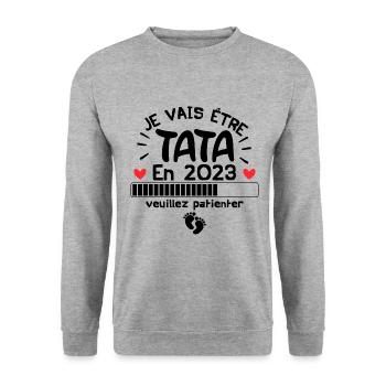 FUTURE TATA - JE VAIS ETRE TATA EN 2023 - Sweat-shirt Unisexe - gris chiné - Devant - Alina (178cm) & Michal (187cm)