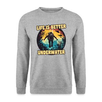 Life is better underwater 1 - Unisex Sweatshirt - salt & pepper - Front - Alina (178cm) & Michal (187cm)