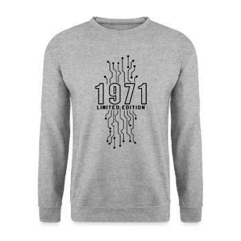 Geburtstag 1971 Gaming Limited Edition Gamer - Unisex Pullover - Weißgrau meliert - Vorne - Alina (178cm) & Michal (187cm)