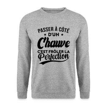 Chauve perfection, Cadeau humour homme chauve - Sweat-shirt Unisexe - gris chiné - Devant - Alina (178cm) & Michal (187cm)