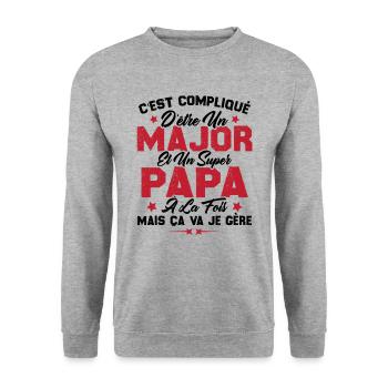 Papa Major Cadeau Humour Fête Des Pères - Sweat-shirt Unisexe - gris chiné - Devant - Alina (178cm) & Michal (187cm)