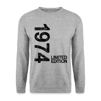 1974 Limited Edition black - Unisex Sweatshirt - salt & pepper - Front - Alina (178cm) & Michal (187cm)