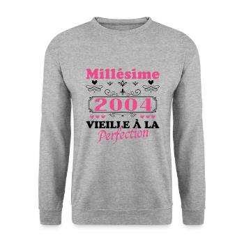 Woman Vintage 2004 Birthday Gift Humor - Unisex Sweatshirt - salt & pepper - Front - Alina (178cm) & Michal (187cm)