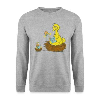 Sesamstraße Bibo Und Klein Bibo Lesen Im Nest - Unisex Pullover - Weißgrau meliert - Vorne - Alina (178cm) & Michal (187cm)