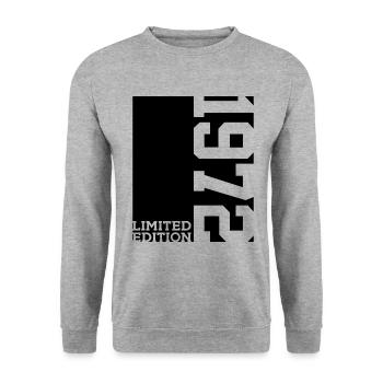 LIMITED EDITION 1972 54TH BIRTHDAY - Unisex Sweatshirt - salt & pepper - Front - Alina (178cm) & Michal (187cm)