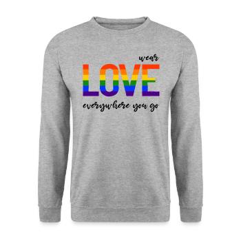 Wear love everywhere you go - LGBTQI Gay Pride - Unisex Pullover - Weißgrau meliert - Vorne - Alina (178cm) & Michal (187cm)