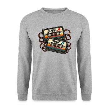 Seite A / Seite B – Kassette Vintage - Unisex Pullover - Weißgrau meliert - Vorne - Alina (178cm) & Michal (187cm)