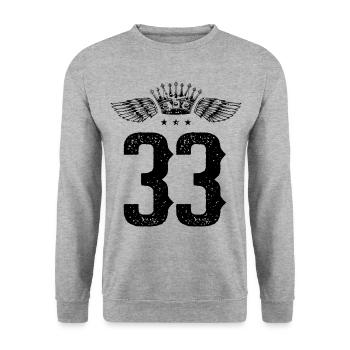 33 Zahl Krone - Unisex Pullover - Weißgrau meliert - Vorne - Alina (178cm) & Michal (187cm)