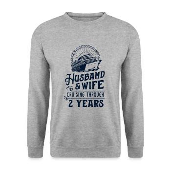 Mari et femme Partenaires de croisière 2 ans 2ème - Sweat-shirt Unisexe - gris chiné - Devant - Alina (178cm) & Michal (187cm)