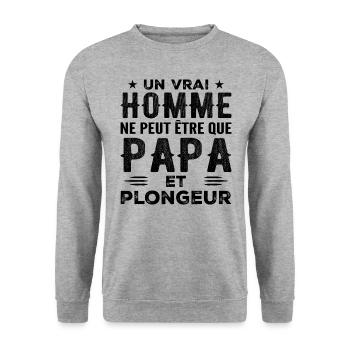 Ein echter Mann ist nur ein Vater und ein Taucher - Unisex Pullover - Weißgrau meliert - Vorne - Alina (178cm) & Michal (187cm)
