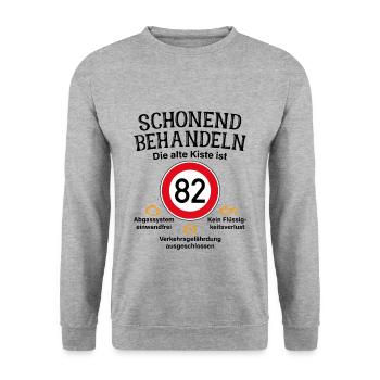 82. Geburtstag Schonend Behandeln 82 Alte Kiste 82 - Unisex Pullover - Weißgrau meliert - Vorne - Alina (178cm) & Michal (187cm)