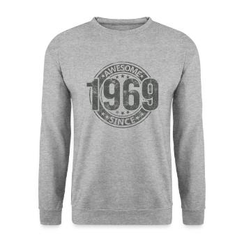 Awesome Since Vintage 1969 Retro Birthday - Unisex Sweatshirt - salt & pepper - Front - Alina (178cm) & Michal (187cm)
