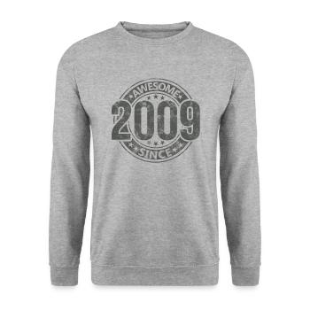 Awesome Since Jahrgang 2009 Retro Geburtstag - Unisex Pullover - Weißgrau meliert - Vorne - Alina (178cm) & Michal (187cm)