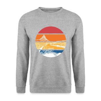 Fluss im Sonnenuntergang mit Berg - Unisex Pullover - Weißgrau meliert - Vorne - Alina (178cm) & Michal (187cm)
