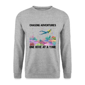 Diving Adventure Divers Sea Ocean - Unisex Sweatshirt - salt & pepper - Front - Alina (178cm) & Michal (187cm)
