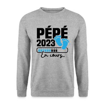 Pépé 2023 en cours, Cadeau Futur Papy - Sweat-shirt Unisexe - gris chiné - Devant - Alina (178cm) & Michal (187cm)
