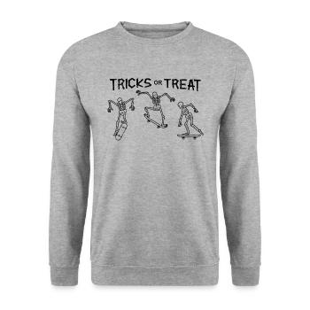 Halloween Skateboard Skeleton Tricks Or Treat - Unisex Sweatshirt - salt & pepper - Front - Alina (178cm) & Michal (187cm)