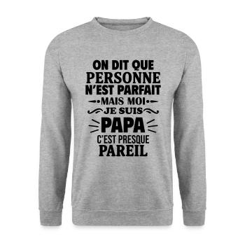 Papa presque parfait - Sweat-shirt Unisexe - gris chiné - Devant - Alina (178cm) & Michal (187cm)