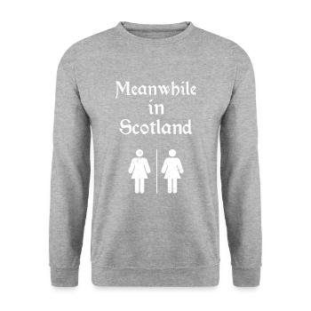 Kilt Männer Spruch Schottenrock - Unisex Pullover - Weißgrau meliert - Vorne - Alina (178cm) & Michal (187cm)