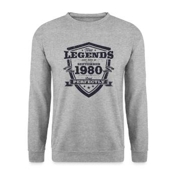 44. Geburtstag Original August 1980 Jahrgang 1980 - Unisex Pullover - Weißgrau meliert - Vorne - Alina (178cm) & Michal (187cm)