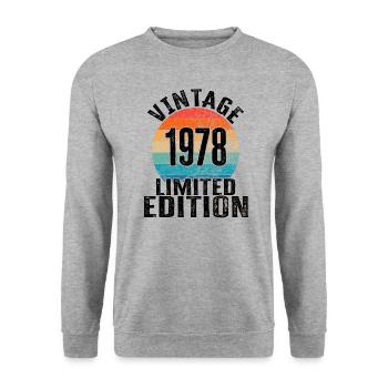 Year of birth 1978 Vintage Limited Edition Retro - Unisex Sweatshirt - salt & pepper - Front - Alina (178cm) & Michal (187cm)