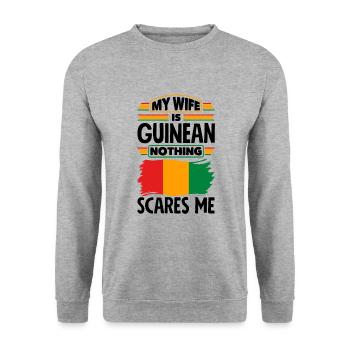 Guinée Guinée Guinée Drapeau Ma femme est Guinéenne - Sweat-shirt Unisexe - gris chiné - Devant - Alina (178cm) & Michal (187cm)