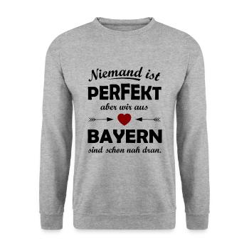 Perfekt aus Süddeutschland - Unisex Pullover - Weißgrau meliert - Vorne - Alina (178cm) & Michal (187cm)
