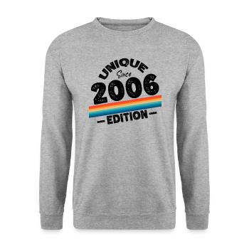 Unique Since 2006 Edition Birthday Vintage 2006 - Unisex Sweatshirt - salt & pepper - Front - Alina (178cm) & Michal (187cm)