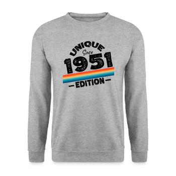 Unique Since 1951 Edition Birthday Vintage 1951 - Unisex Sweatshirt - salt & pepper - Front - Alina (178cm) & Michal (187cm)