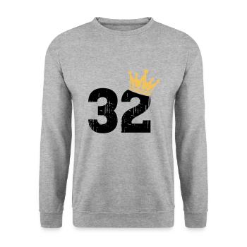32 Crown 32nd birthday 32 years old - Unisex Sweatshirt - salt & pepper - Front - Alina (178cm) & Michal (187cm)