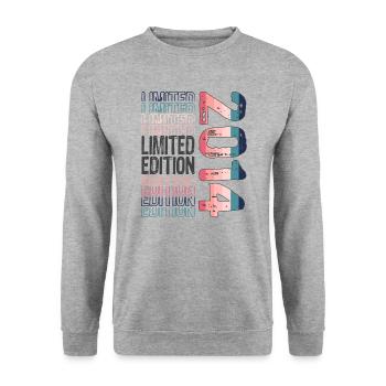 Limited Edition Since 2014 Birthday Vintage 2014 - Unisex Sweatshirt - salt & pepper - Front - Alina (178cm) & Michal (187cm)