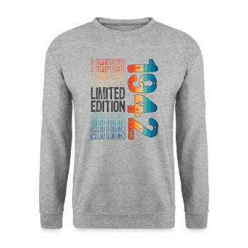 Limited Edition seit 1942 Geburtstag Vintage 1942 - Unisex Pullover - Weißgrau meliert - Vorne - Alina (178cm) & Michal (187cm)