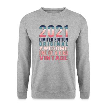 Limited Edition Since 2021 Birthday Vintage 2021 - Unisex Sweatshirt - salt & pepper - Front - Alina (178cm) & Michal (187cm)