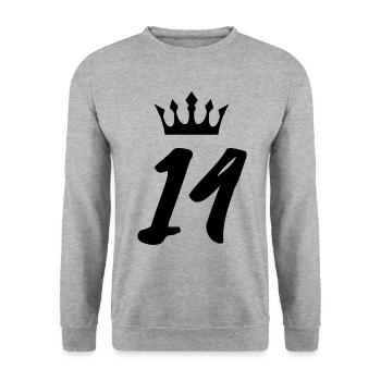 14 Zahl Krone - Unisex Pullover - Weißgrau meliert - Vorne - Alina (178cm) & Michal (187cm)