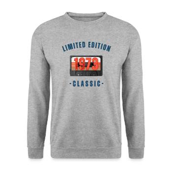 Limited Edition 1973 Geburtstag Retro - Unisex Pullover - Weißgrau meliert - Vorne - Alina (178cm) & Michal (187cm)