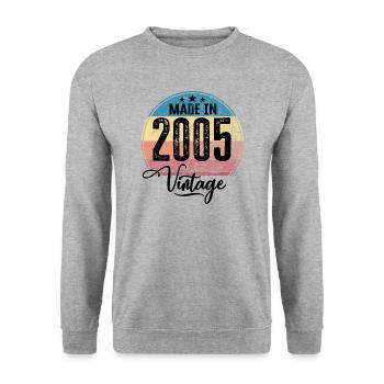 Vintage Made in 2005 Geburtsjahr 2005 Geburtstag - Unisex Pullover - Weißgrau meliert - Vorne - Alina (178cm) & Michal (187cm)