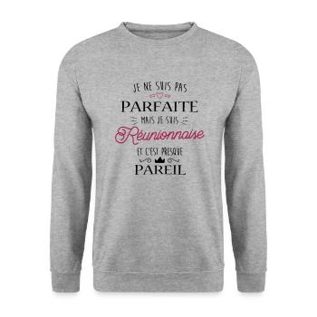 Réunionnaise Parfaite - Sweat-shirt Unisexe - gris chiné - Devant - Alina (178cm) & Michal (187cm)