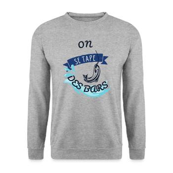 On se tape des bars. Cadeau Humour Pêcheur - Sweat-shirt Unisexe - gris chiné - Devant - Alina (178cm) & Michal (187cm)