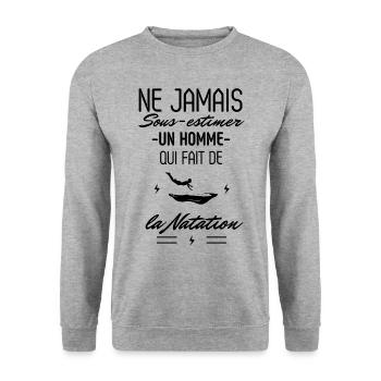 Ne jamais Sous estimer un Homme de natation - Sweat-shirt Unisexe - gris chiné - Devant - Alina (178cm) & Michal (187cm)