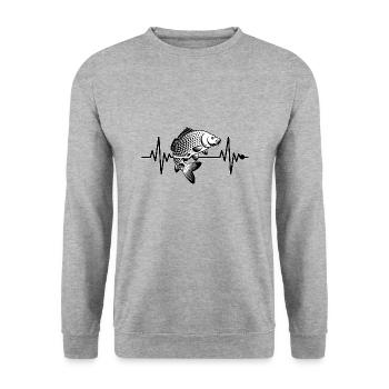 Karpfen im Herzschlag – Für echte Angler - Unisex Pullover - Weißgrau meliert - Vorne - Alina (178cm) & Michal (187cm)