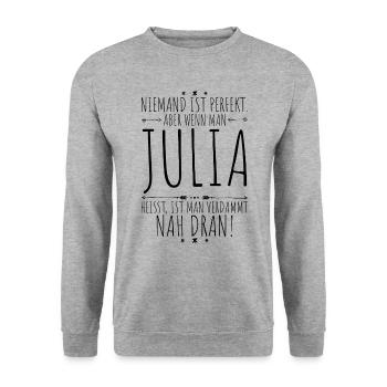 Julia perfekt - Unisex Pullover - Weißgrau meliert - Vorne - Alina (178cm) & Michal (187cm)