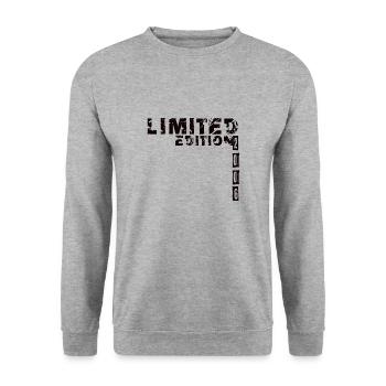 Limited Edition 2006 Birthday Boy Girl - Unisex Sweatshirt - salt & pepper - Front - Alina (178cm) & Michal (187cm)