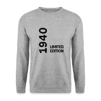 1940 Limitierte Auflage - Unisex Pullover - Weißgrau meliert - Vorne - Alina (178cm) & Michal (187cm)